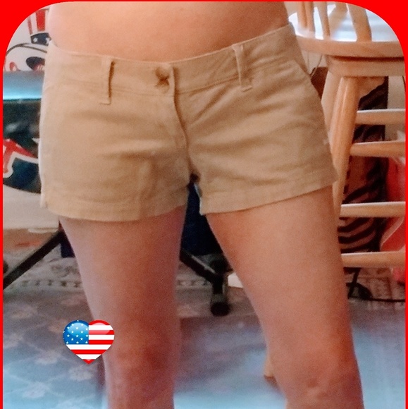 American Eagle low rise beige shorts -Size 00 - Picture 1 of 7